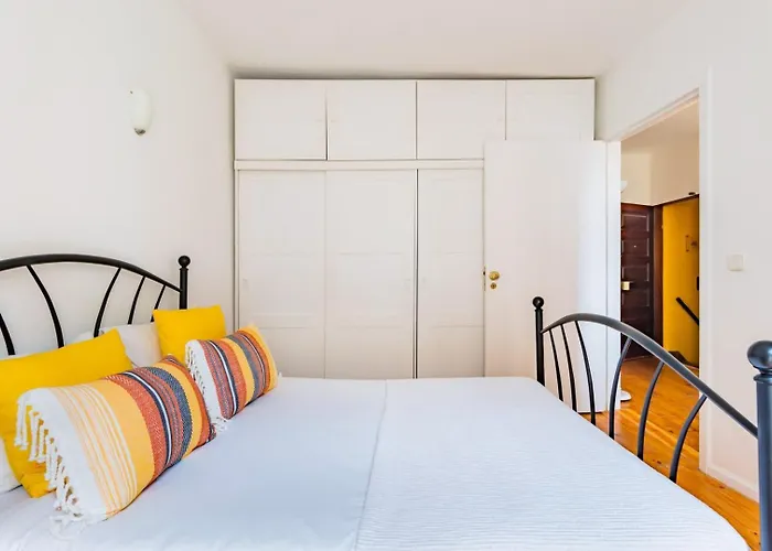 2br At Chiado Historical Heart