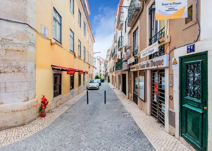 2br At Chiado Historical Heart Лиссабон