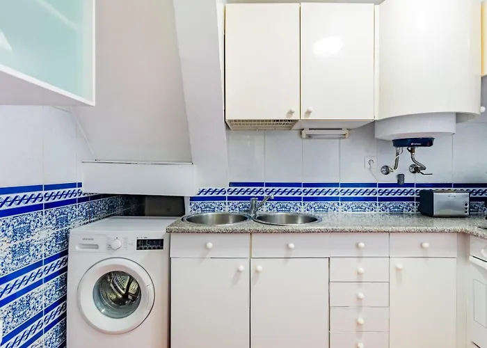 2br At Chiado Historical Heart Lisbona