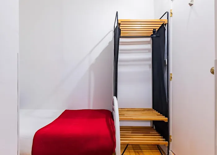 2br At Chiado Historical Heart * Lisbona