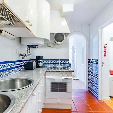 2br At Chiado Historical Heart *