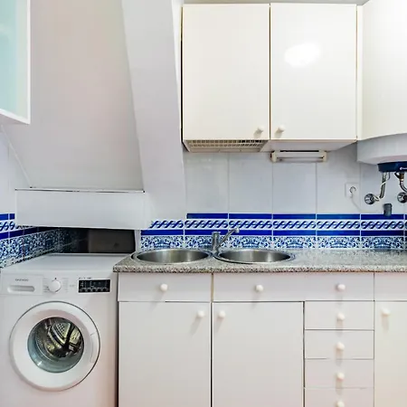 2br At Chiado Historical Heart