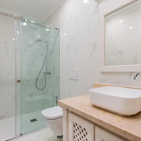 2br At Chiado Historical Heart Lejlighed *
