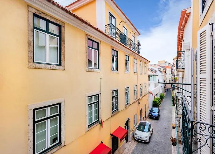 2br At Chiado Historical Heart Lisboa