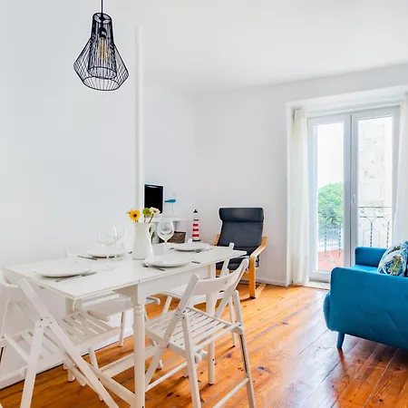 2br At Chiado Historical Heart Lägenhet